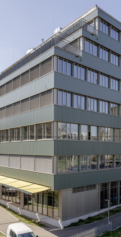 P-200944 : DZB
